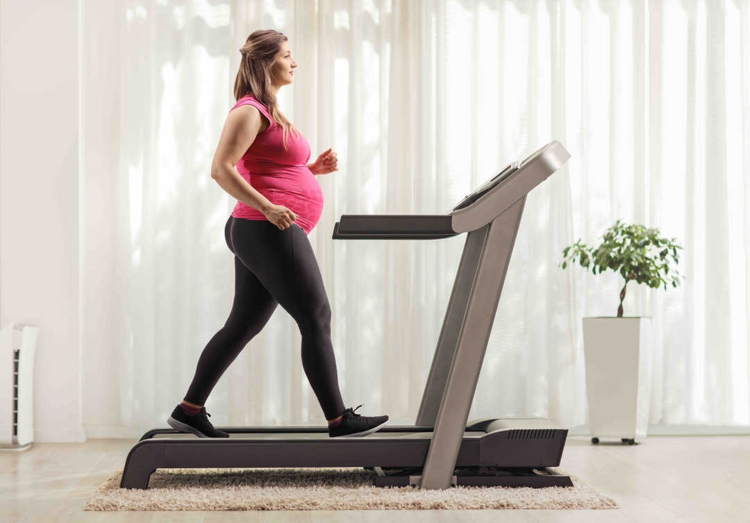 Prenatal Treadmill Workout: Walk Away Your Back Pain